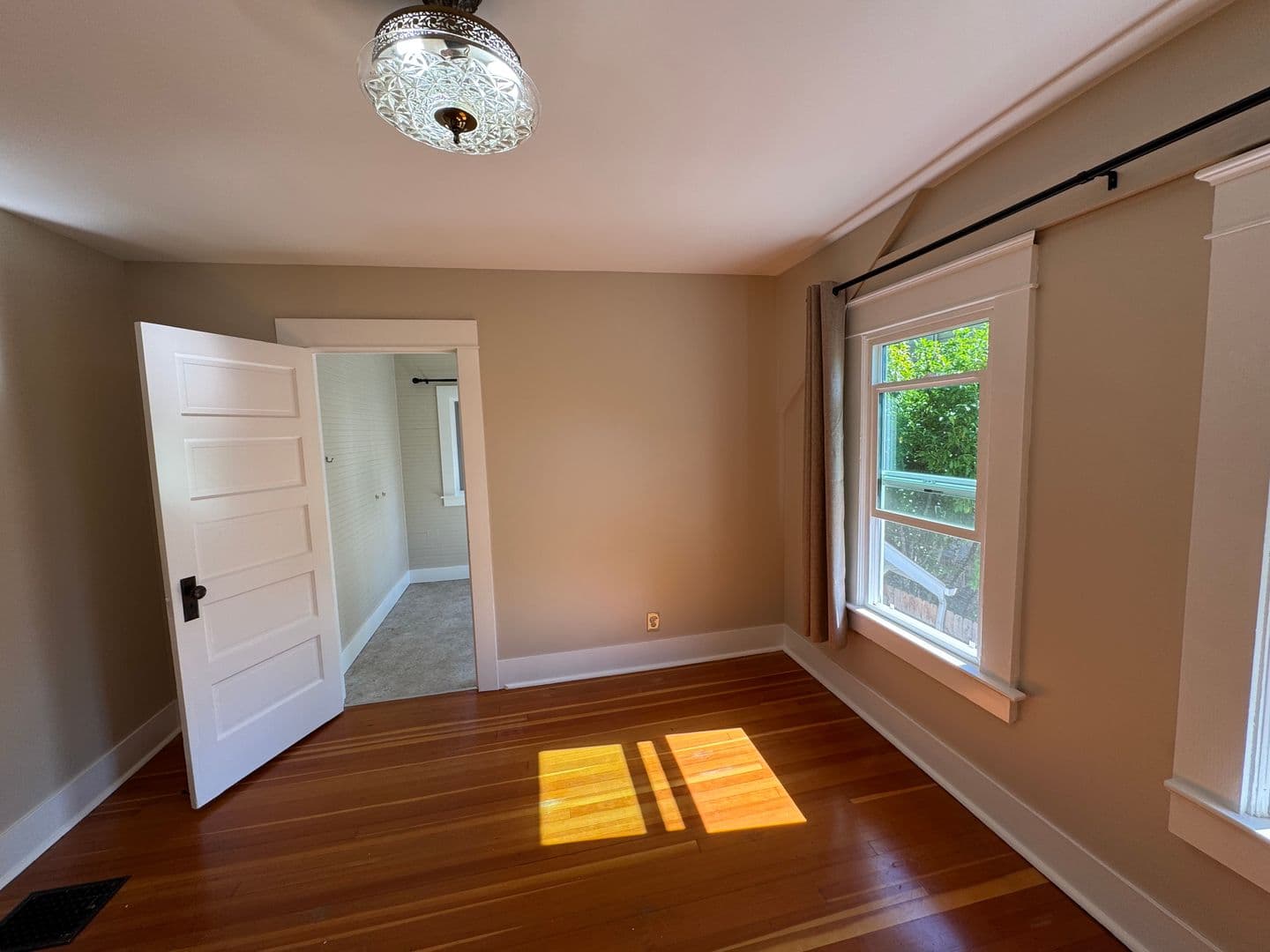 Corvallis House: 227 SW 7th Street