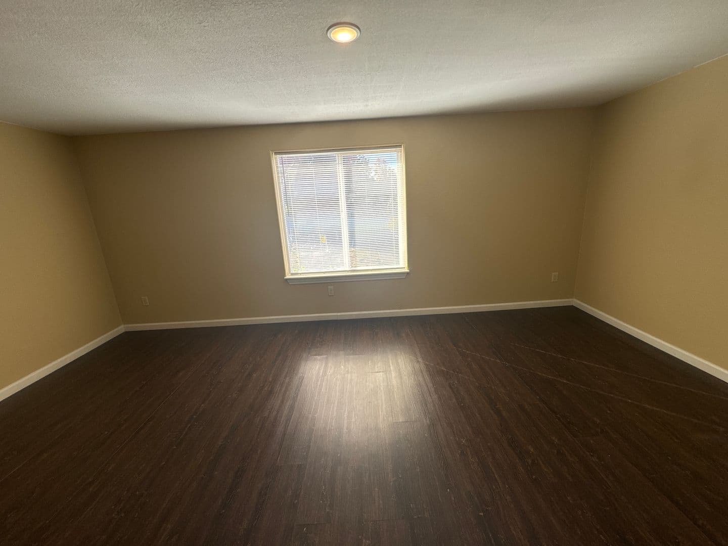 Albany Townhome: 2570 SE 16th Ave