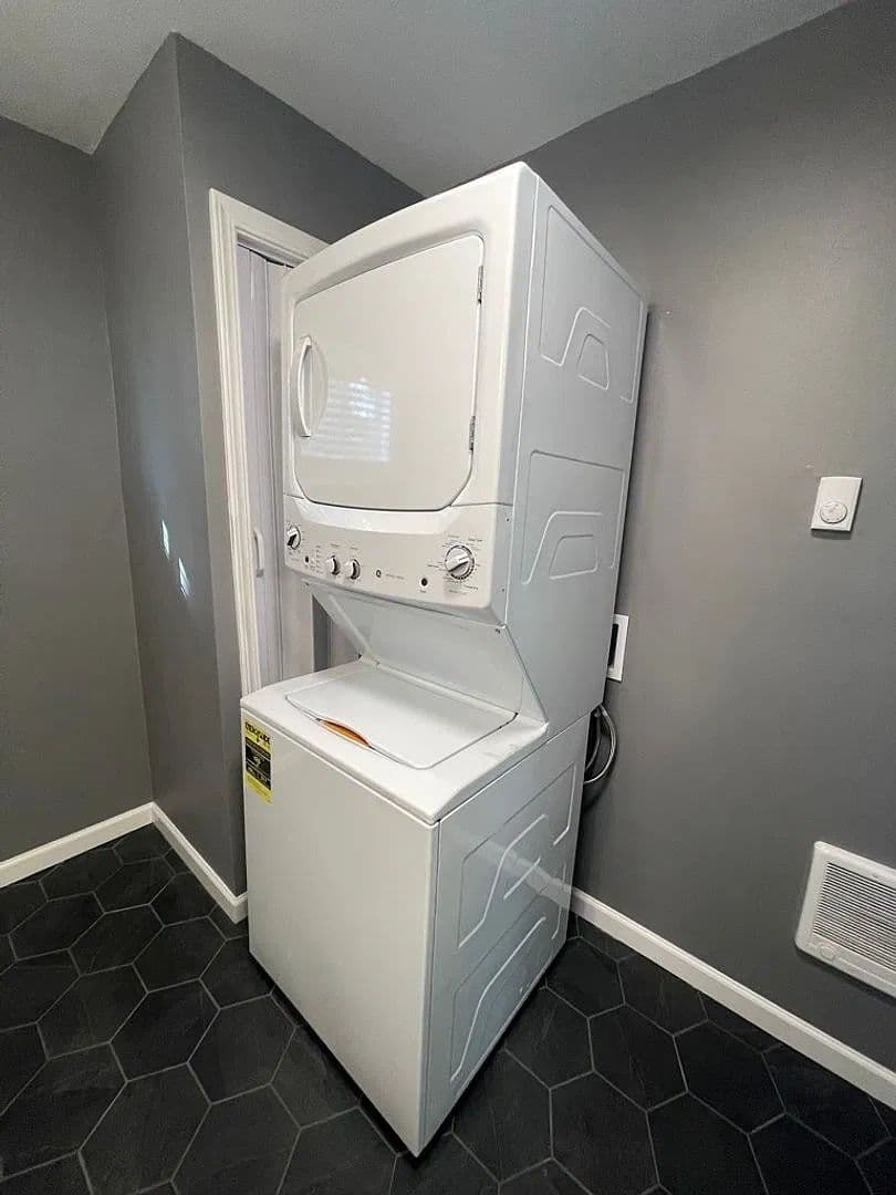 Corvallis Apartment: 28820-28836 Highway 34