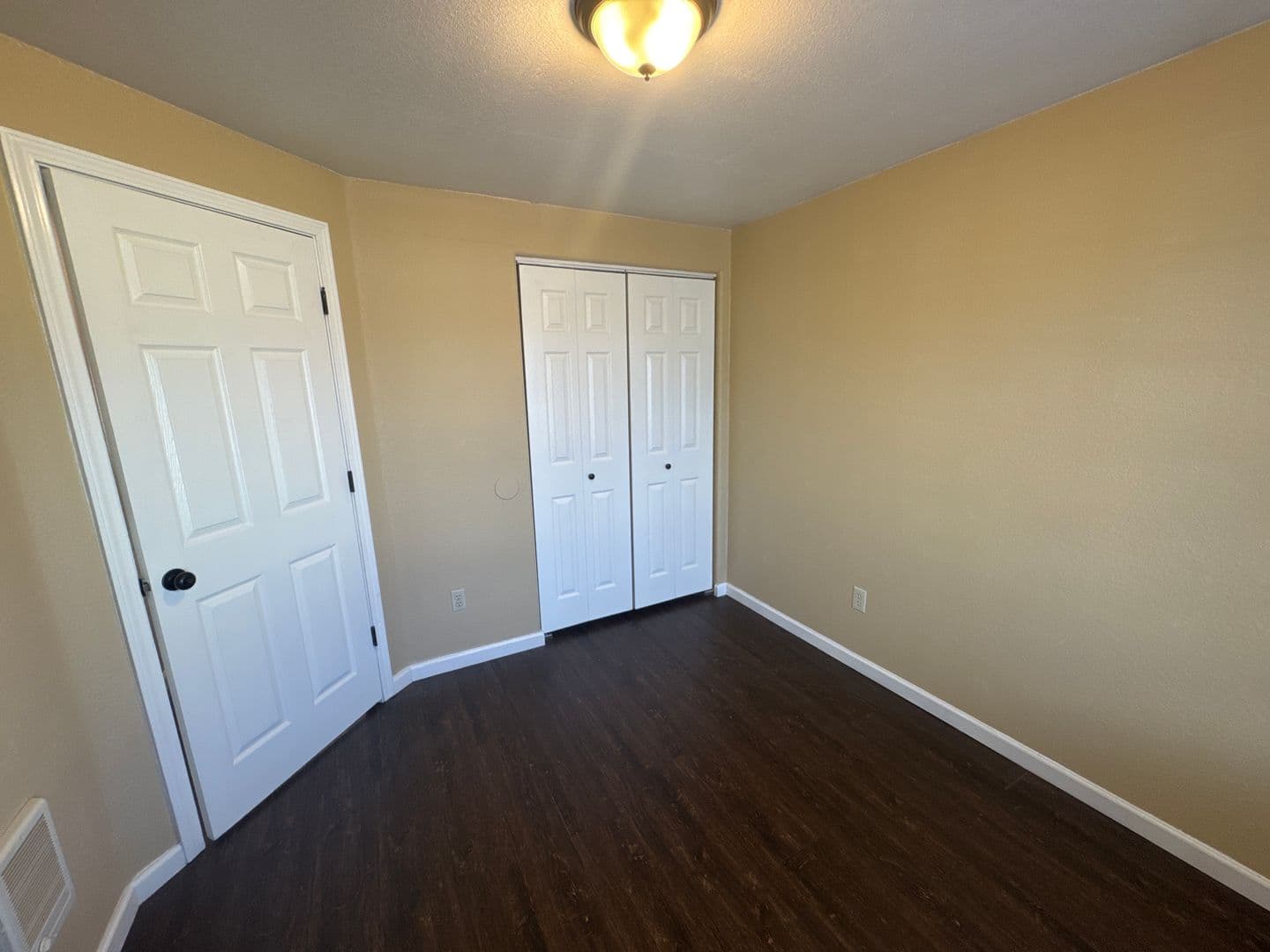 Albany Townhome: 2570 SE 16th Ave