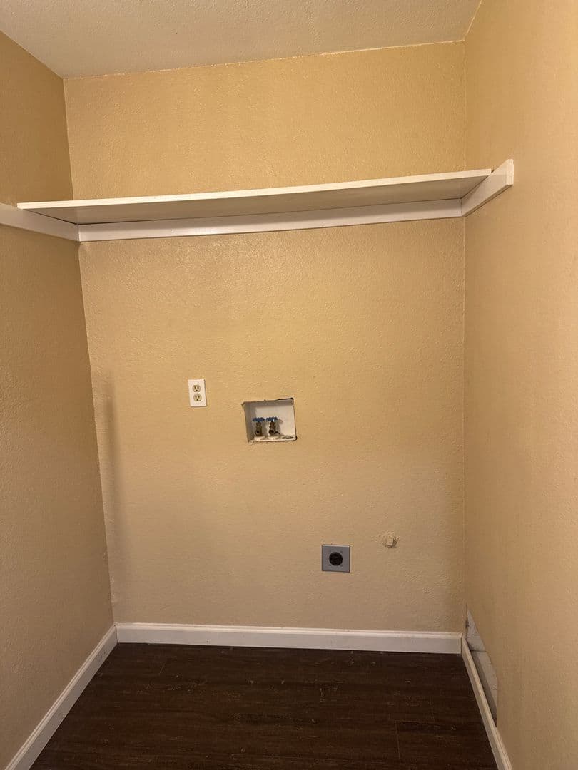 Albany Townhome: 2570 SE 16th Ave