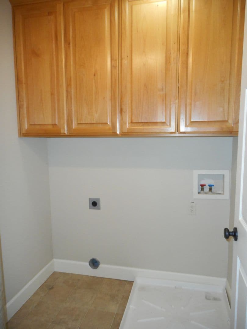 Albany Townhome: 1555 Dolores Way SE