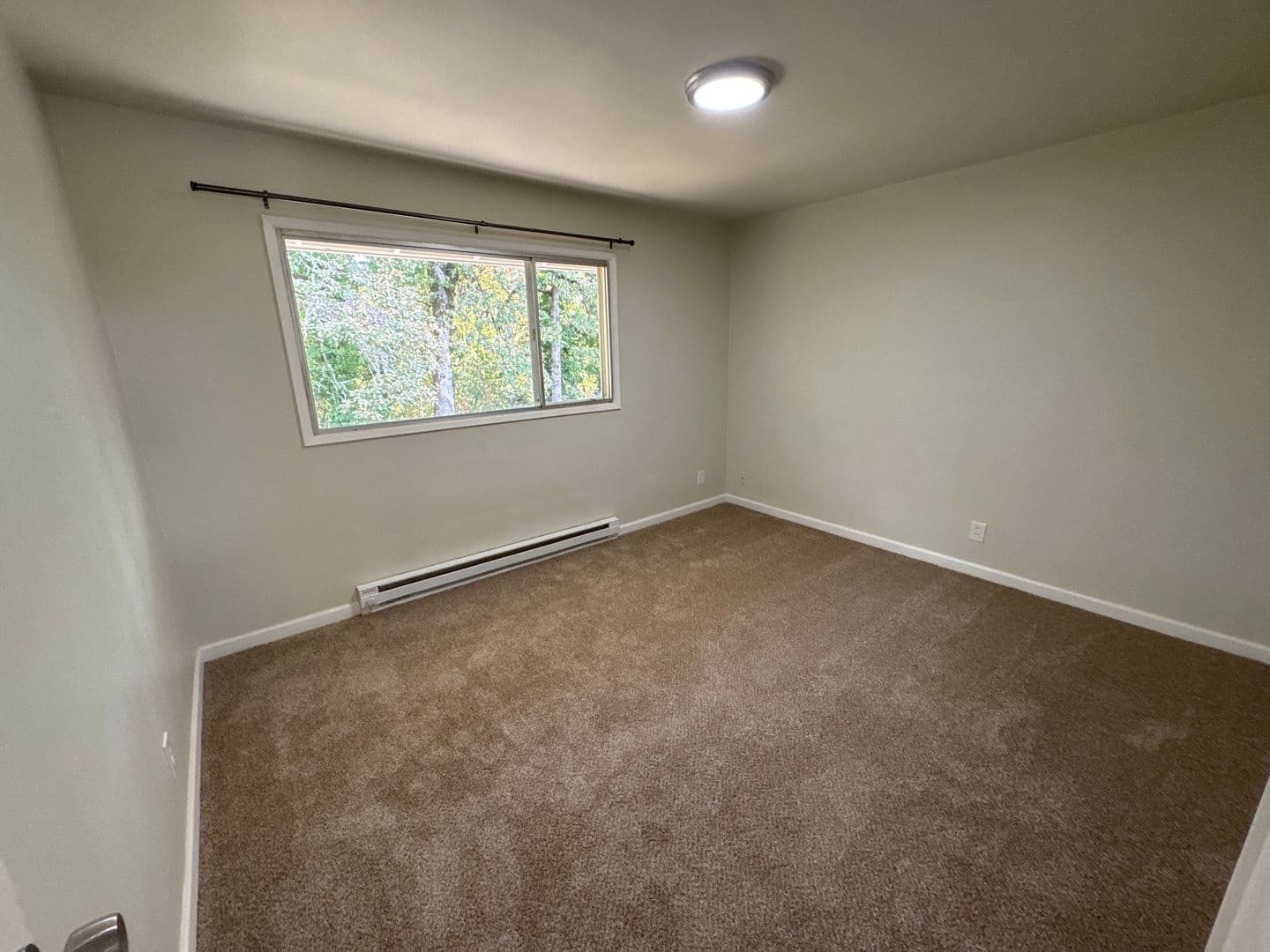 Adair Village Apartment: 230-232 NE Azalea Drive