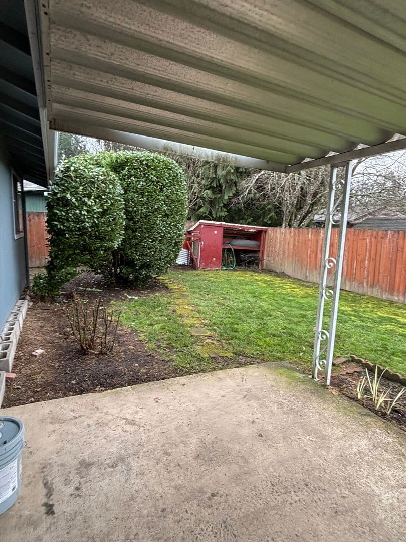 Corvallis House: 1012 SE Dorothy Ave