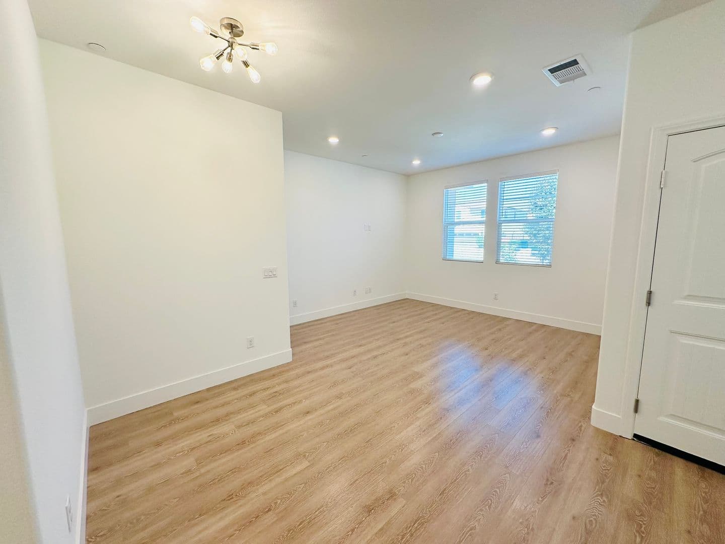 Loma Linda Apartment: 10964 Roble St.