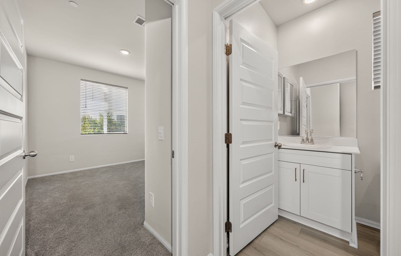 Redlands House: 974 Domestic Ave