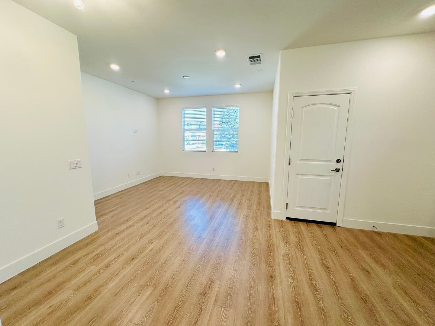 Loma Linda Apartment: 10964 Roble St.