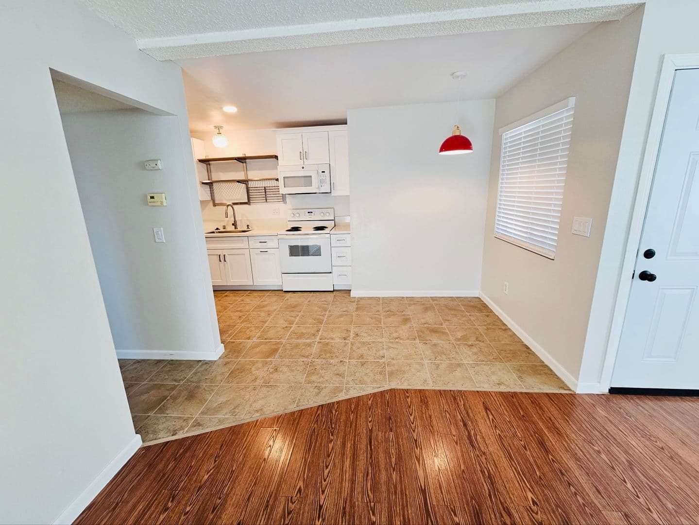 Loma Linda Apartment: 10933 Rincon St