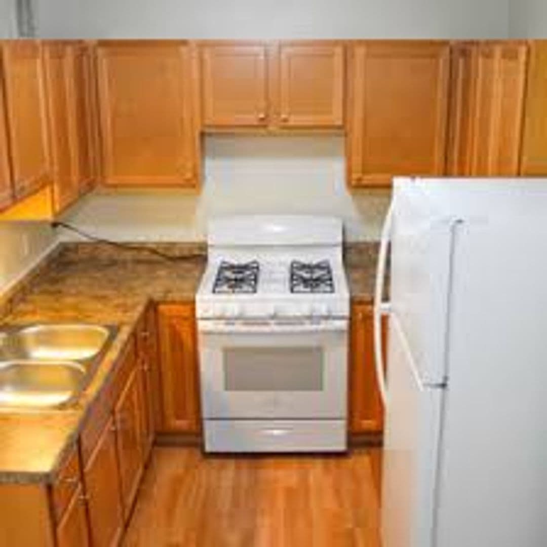 Chicago Apartment: 1310 North Sedgwick Street