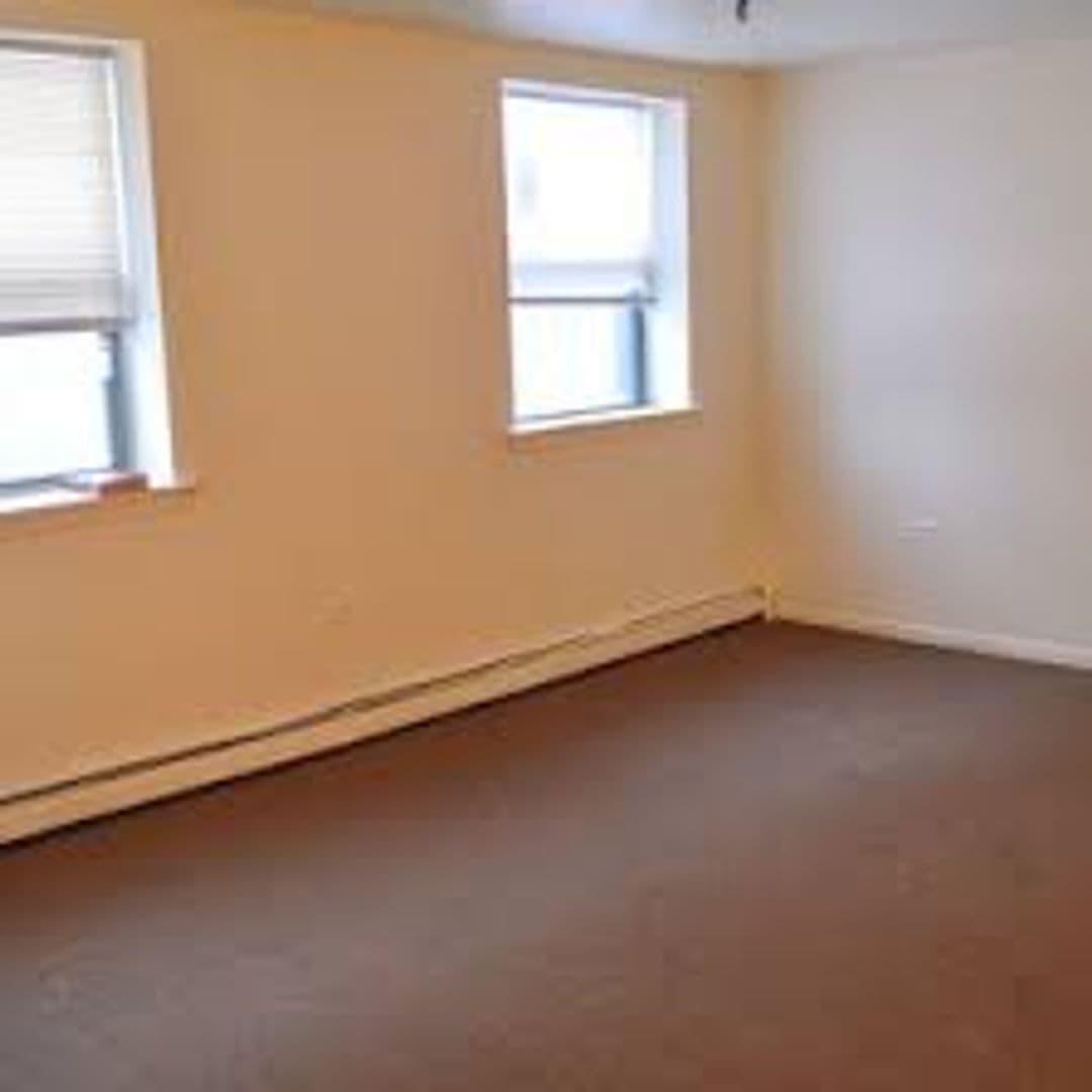 Chicago Apartment: 126 S. Central