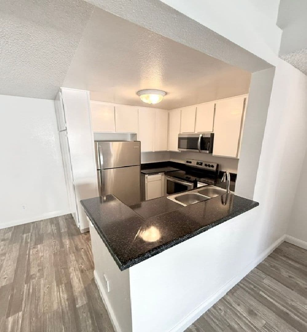 Chula Vista Apartment: 3136 Bonita Road