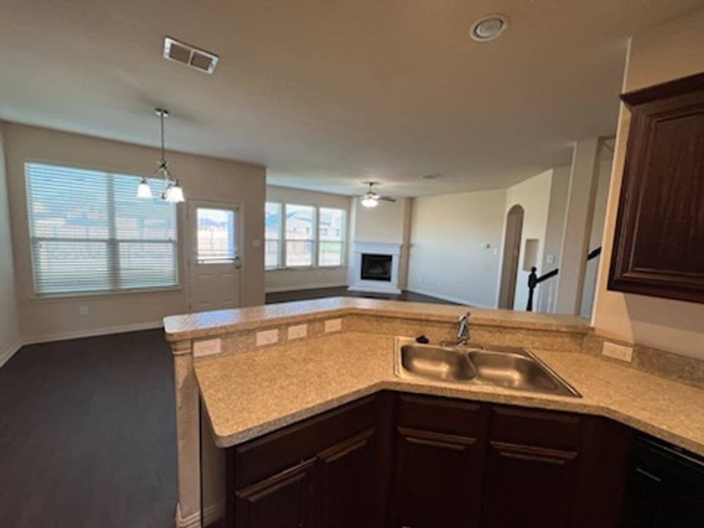 Forest Hill House: 3729 Caladium Ln,