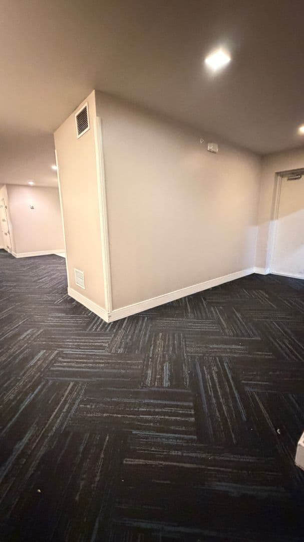 Dallas Apartment: 3411 Oak Grove Ave.