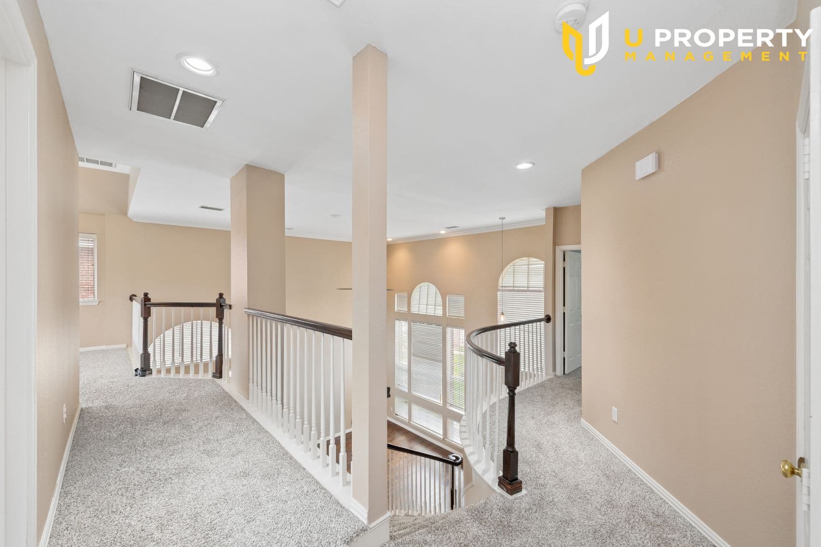 Coppell House: 937 Parker Dr