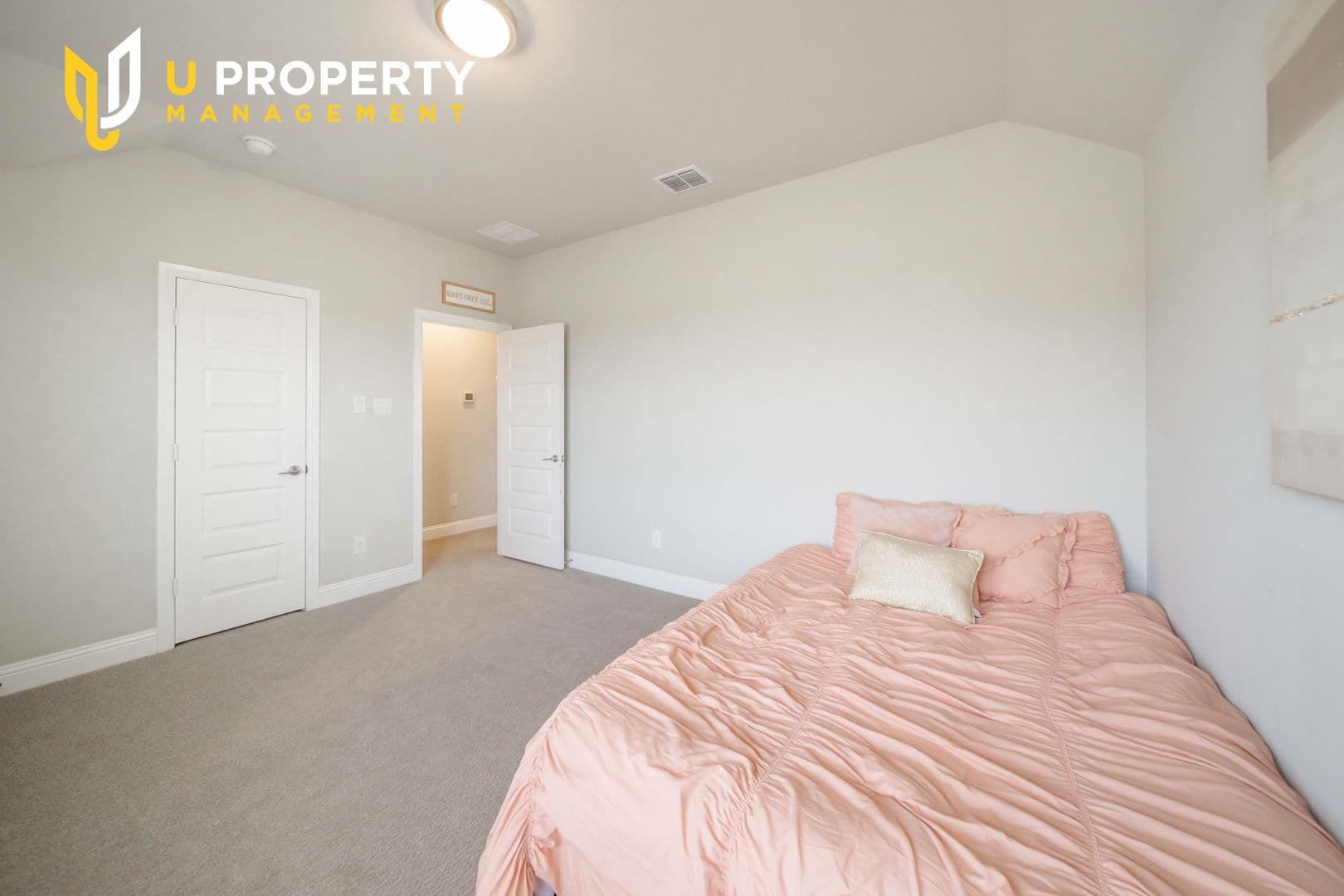 Frisco House: 15634 Tea Tree Rd