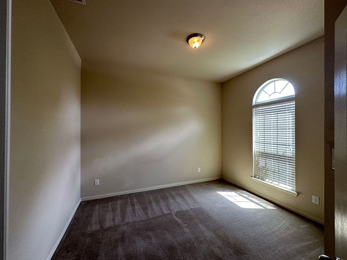 Forest Hill, House: 7420 Rose Crest Blvd,