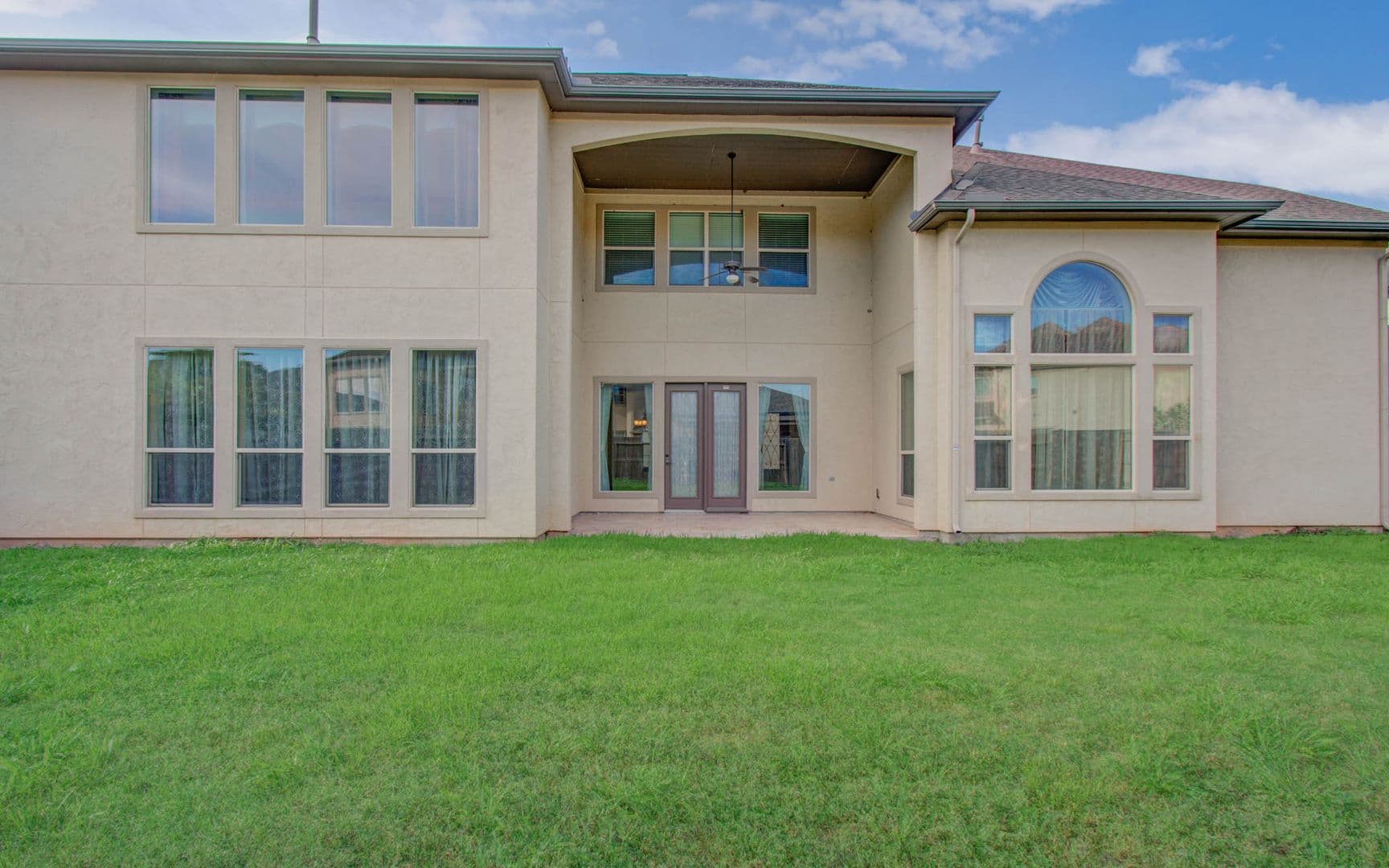 Sugarland House: 5711 Avon Landing Lane