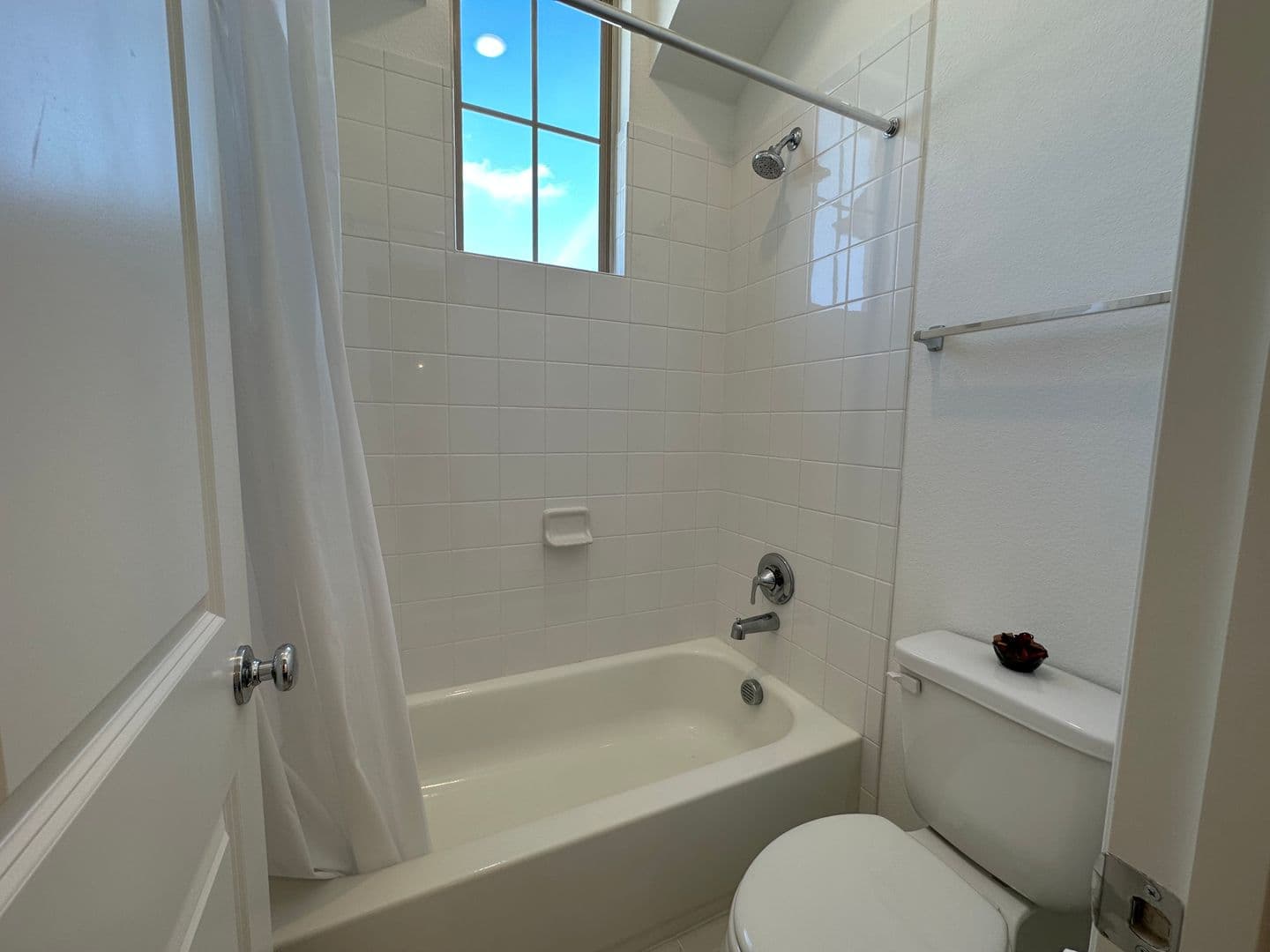 McKinney House: 358 Somerville Dr