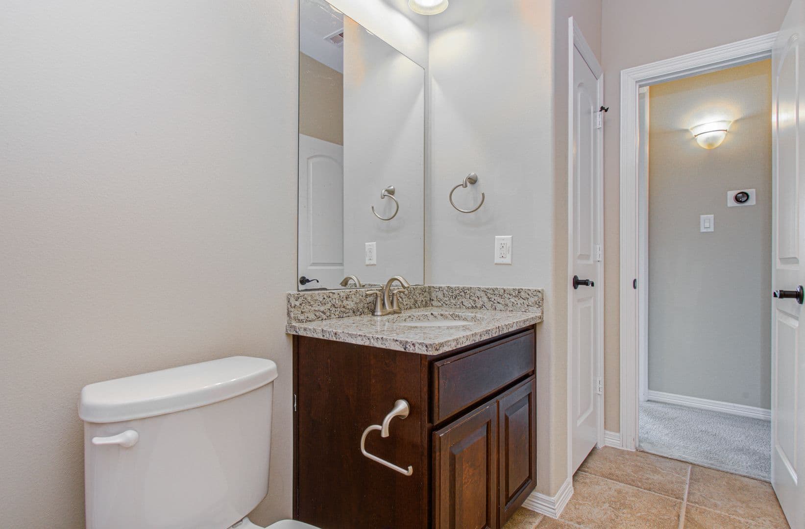 Sugarland House: 5711 Avon Landing Lane