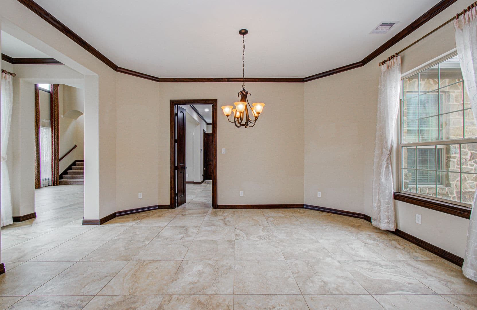 Sugarland House: 5711 Avon Landing Lane