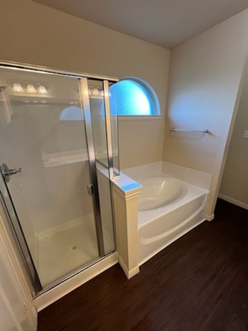 Forest Hill House: 3729 Caladium Ln,