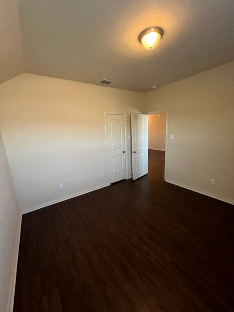Forest Hill House: 3729 Caladium Ln,