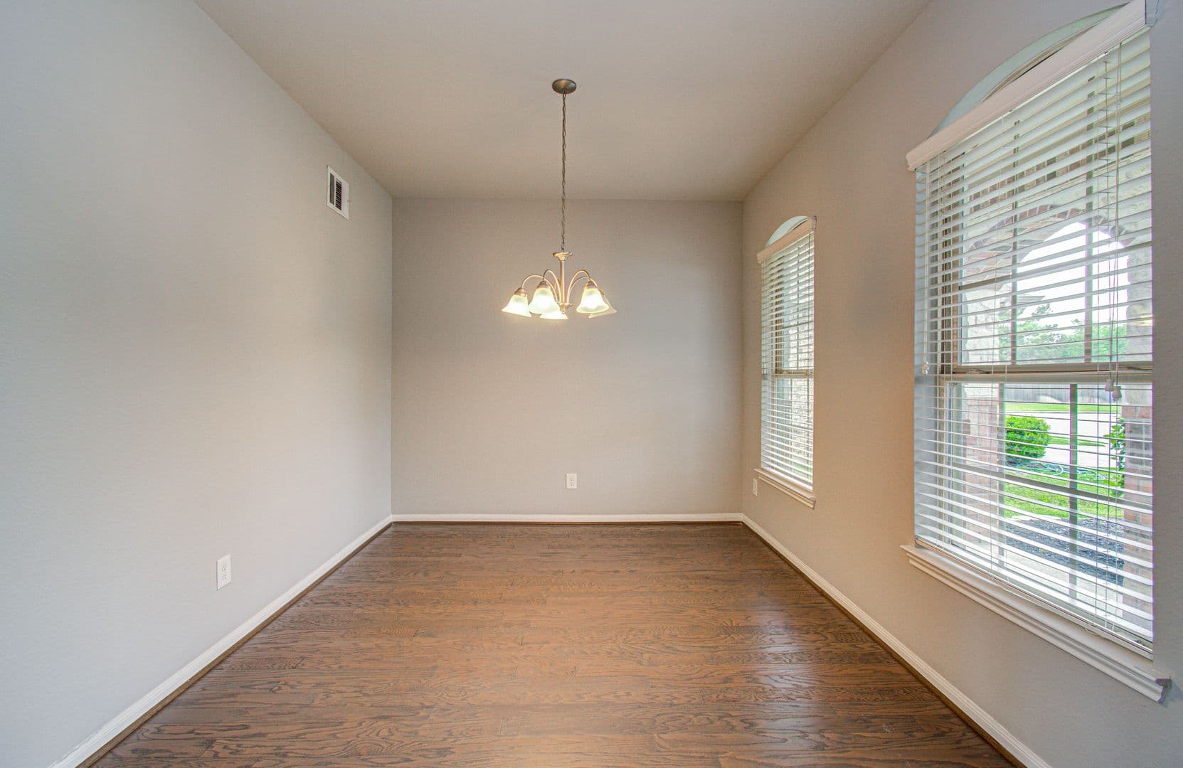 Katy House: 24331 Kee Cresta Court,