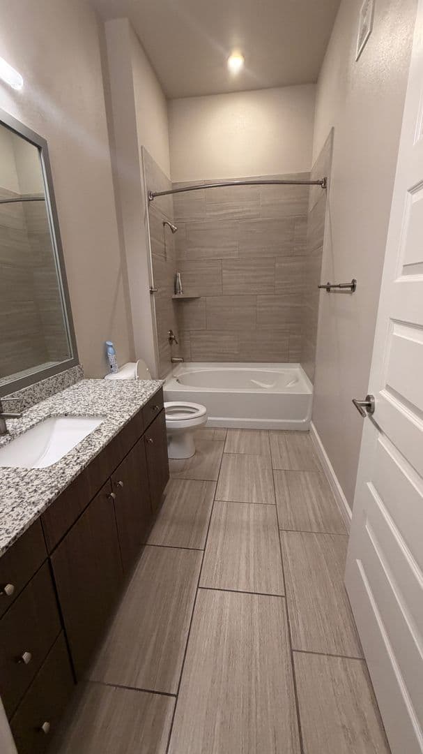 Dallas Apartment: 3411 Oak Grove Ave.