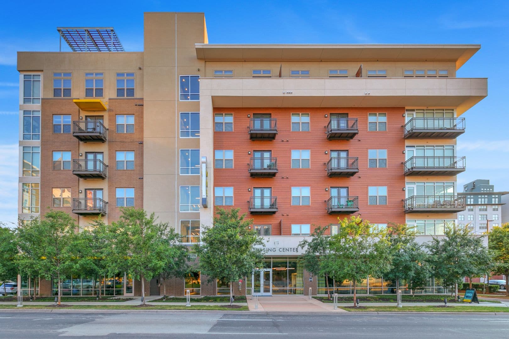 Dallas Apartment: 3411 Oak Grove Ave.