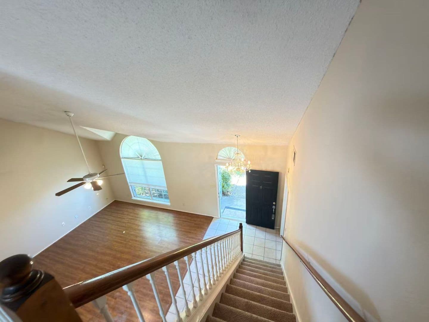 Garland House: 2918 Lake Valley Dr