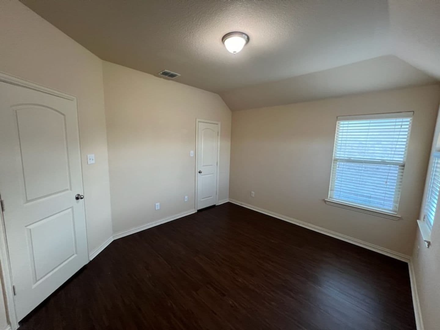 Forest Hill House: 3729 Caladium Ln,