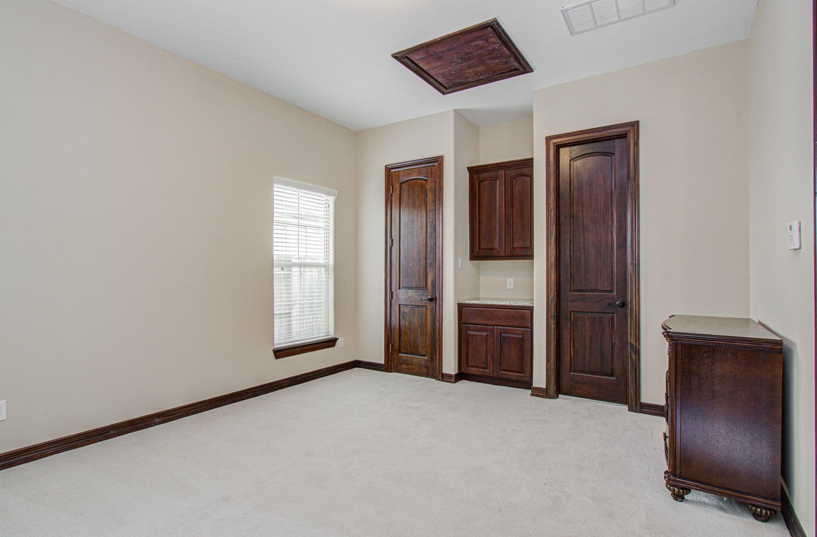 Sugarland House: 5711 Avon Landing Lane