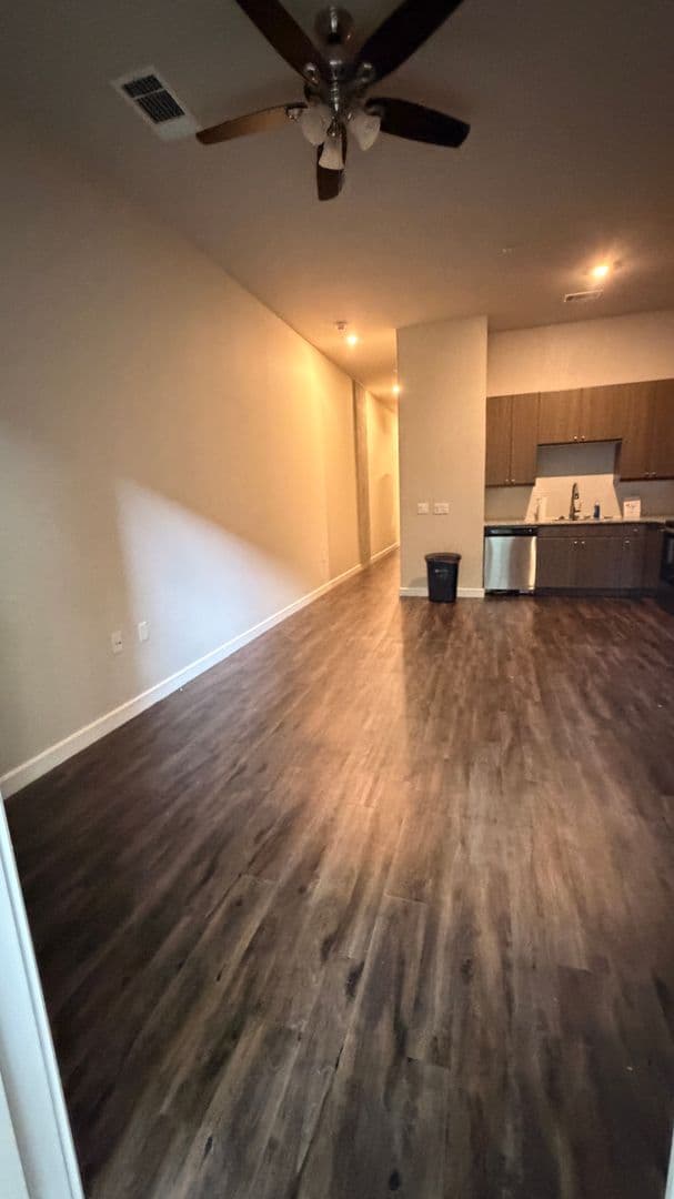 Dallas Apartment: 3411 Oak Grove Ave.