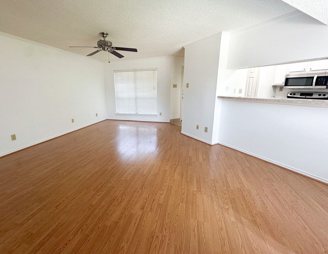 Addison Condo: 16301 Ledgemont Lane Unit#273B