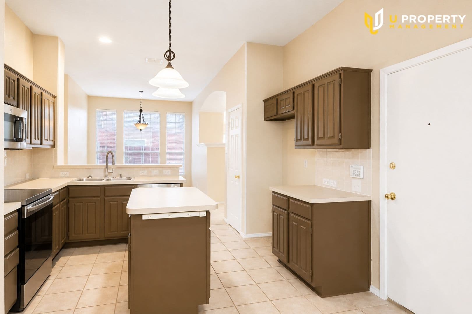 Frisco House: 10701 Nashville Dr