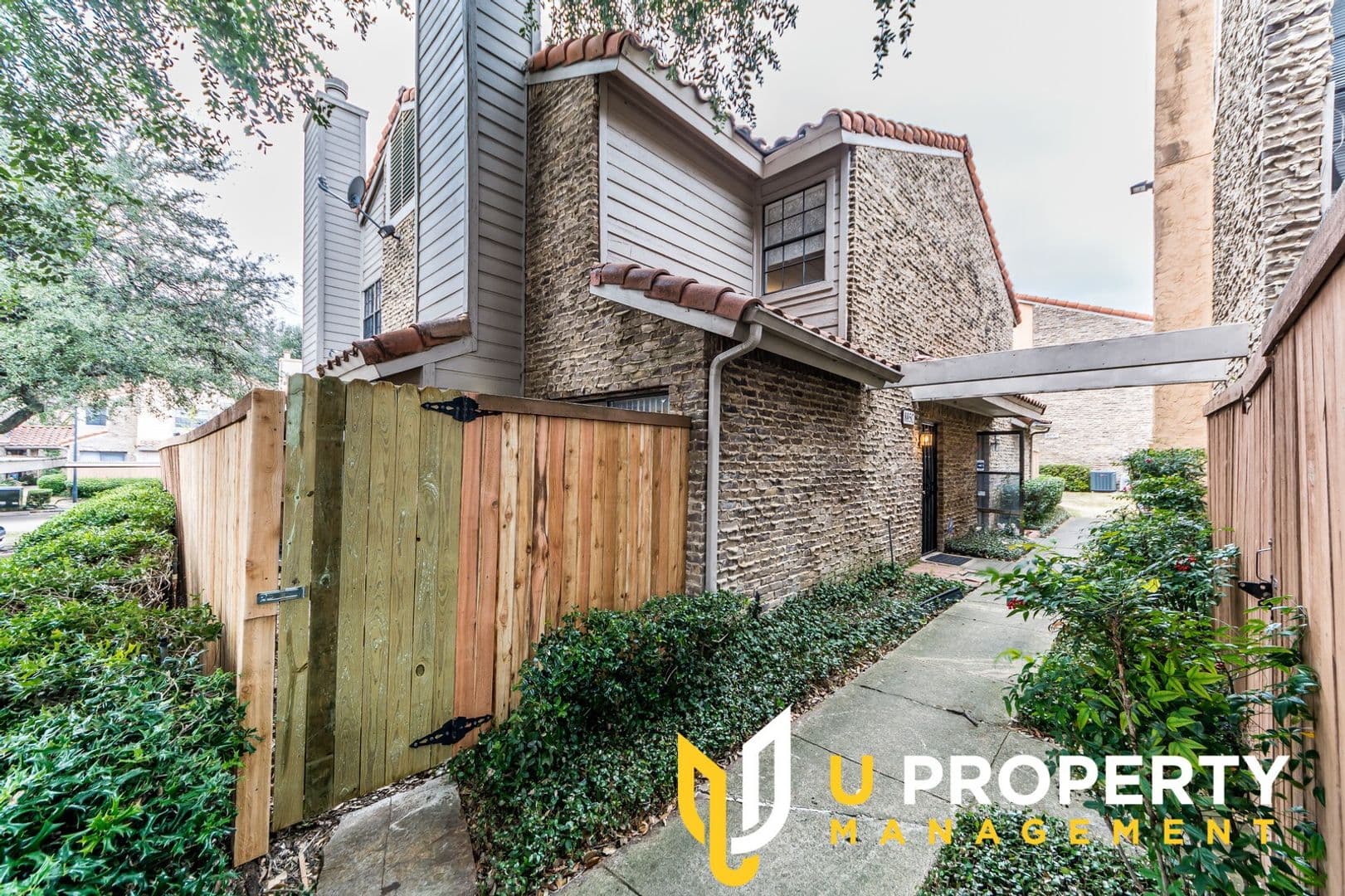 Richardson Condo: 885 Dublin Dr. #3