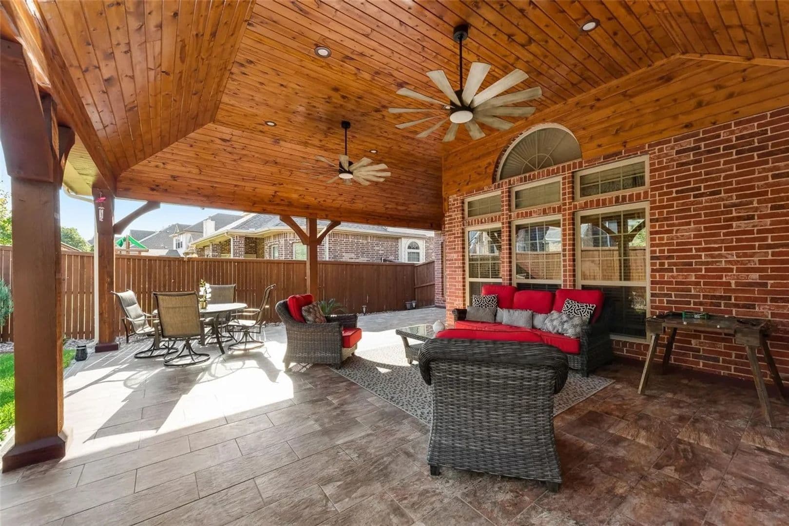 Grand Prairie House: 2239 Bald Eagle Way