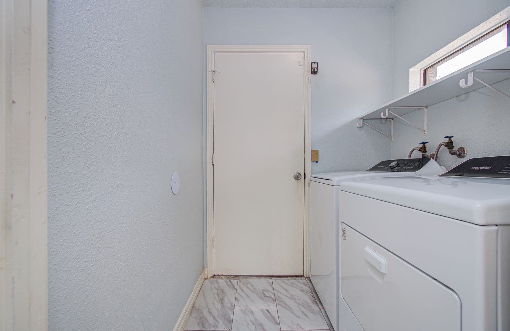 Houston House: 6823 Puerta Vista Ln