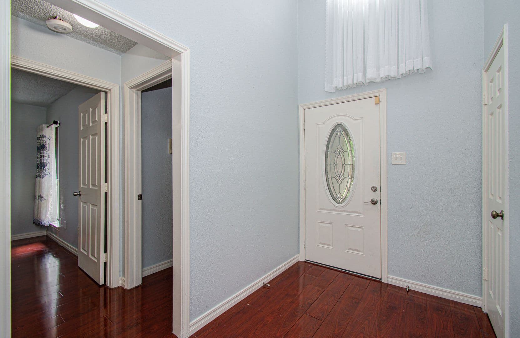 Houston House: 6823 Puerta Vista Ln