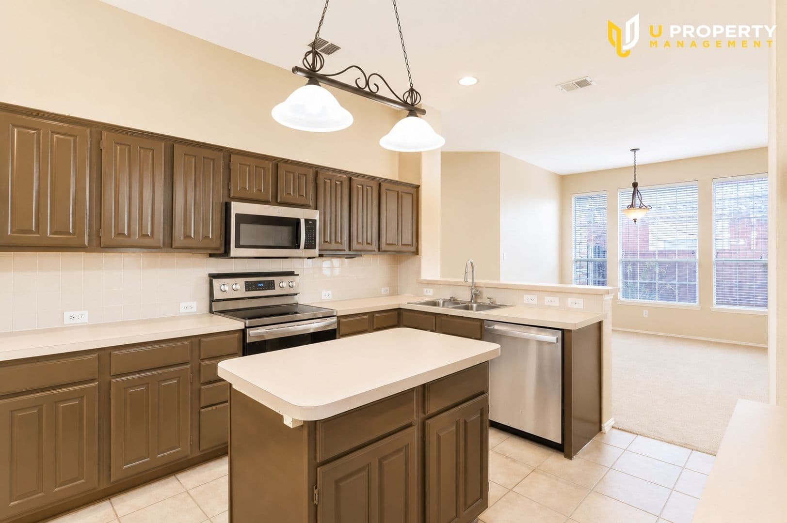 Frisco House: 10701 Nashville Dr