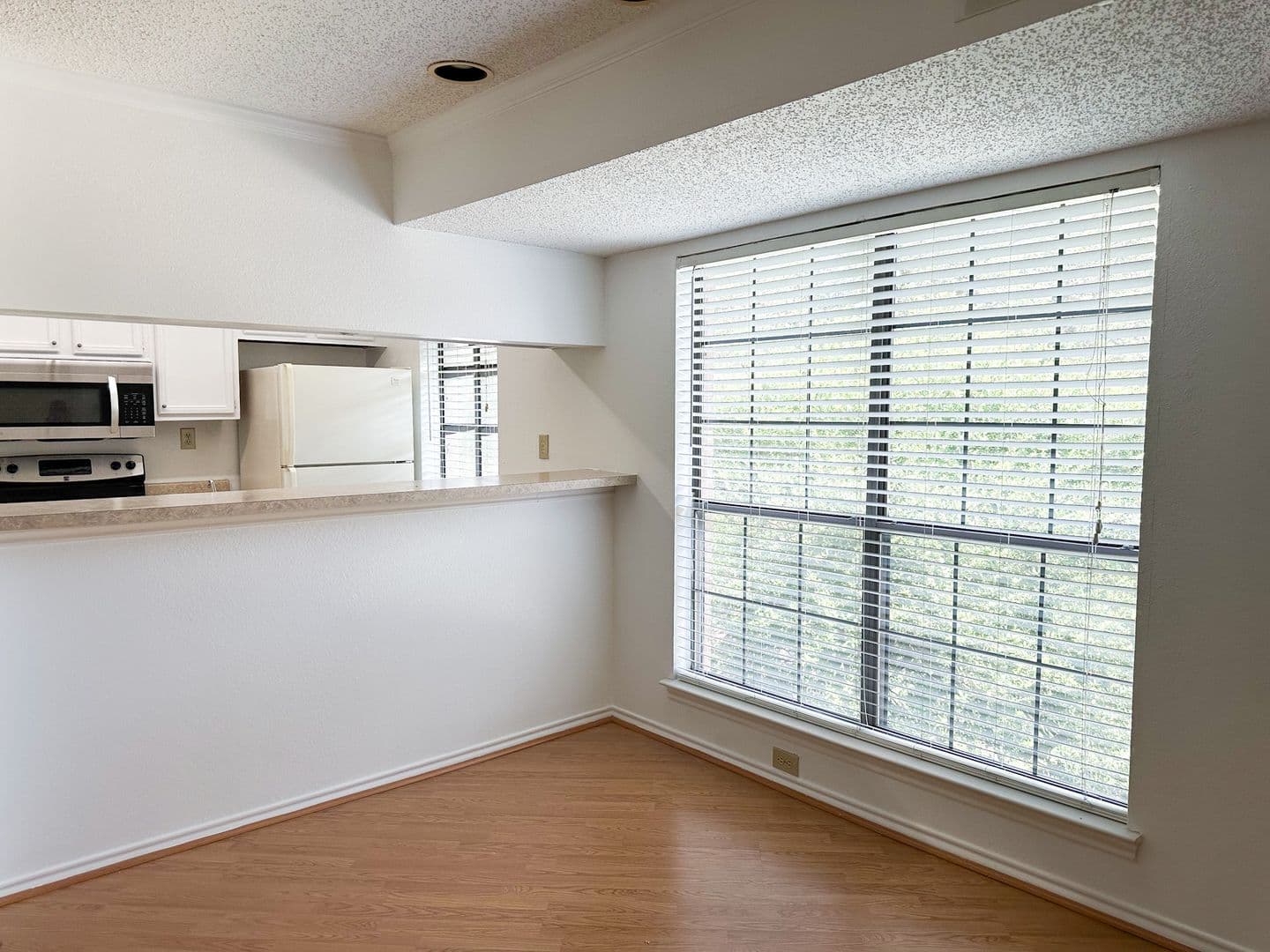 Addison Condo: 16301 Ledgemont Lane Unit#273B