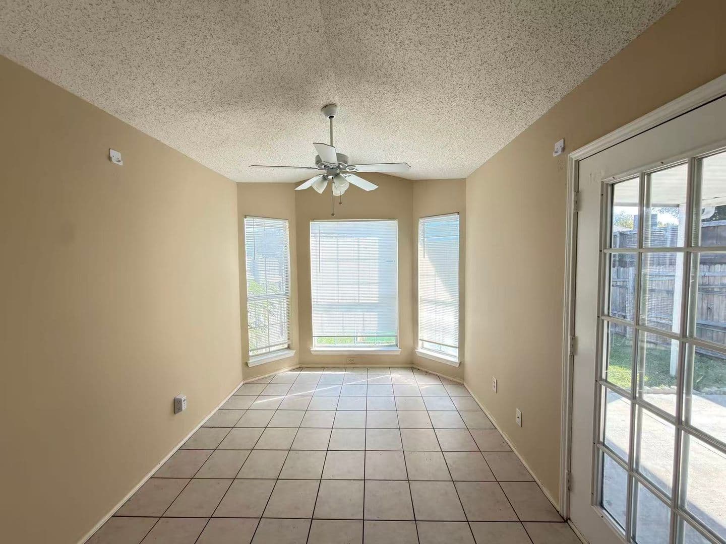 Garland House: 2918 Lake Valley Dr