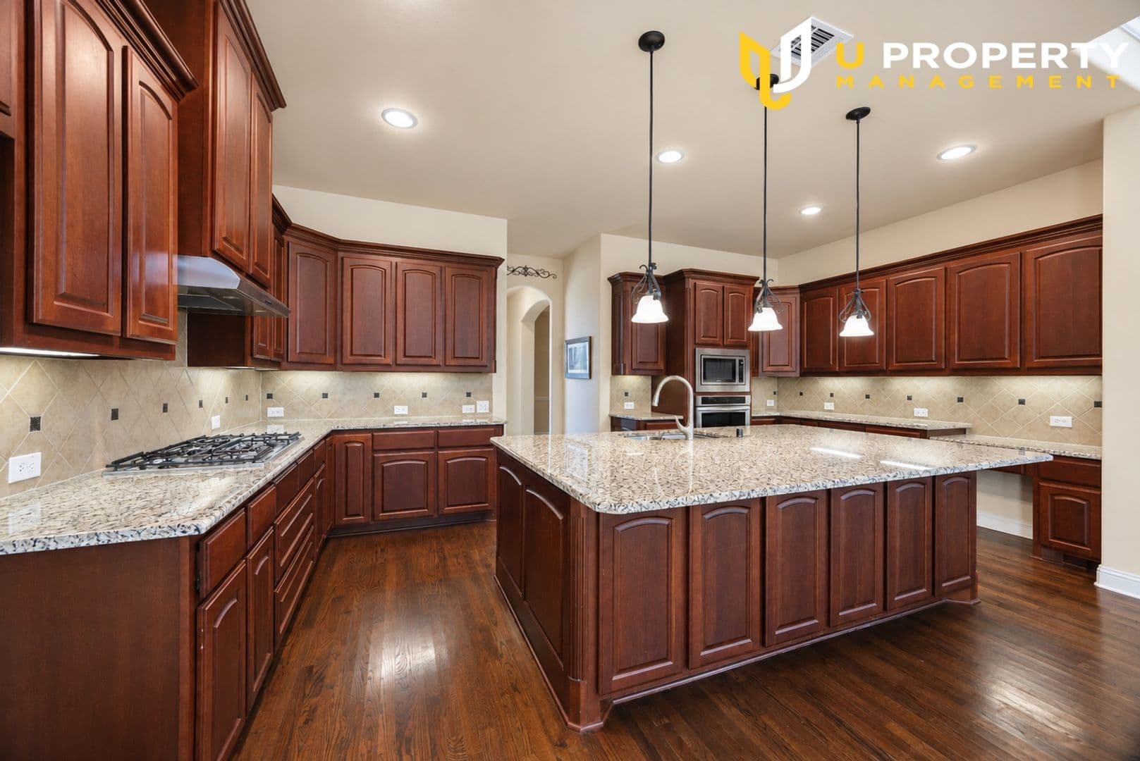 FRISCO House: 13930 WILLOW BEND DR