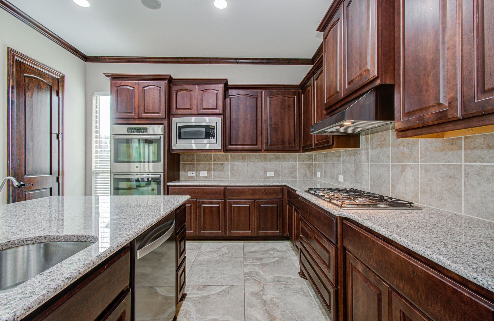 Sugarland House: 5711 Avon Landing Lane