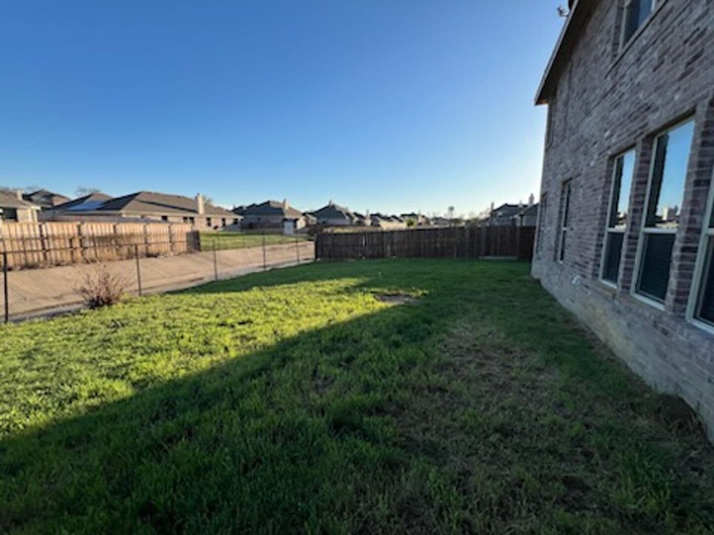 Forest Hill House: 3729 Caladium Ln,