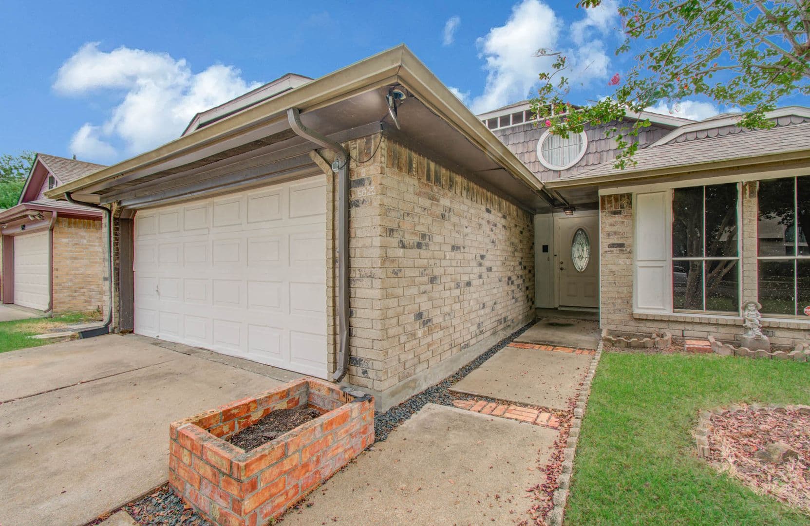 Houston House: 6823 Puerta Vista Ln