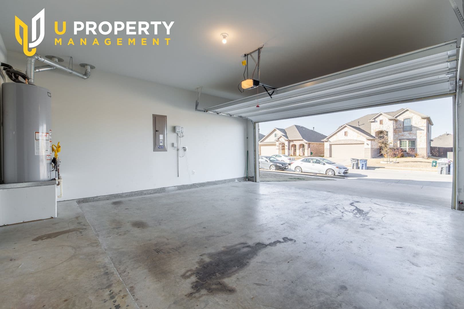 Princeton House: 817 Black Hawk Drive