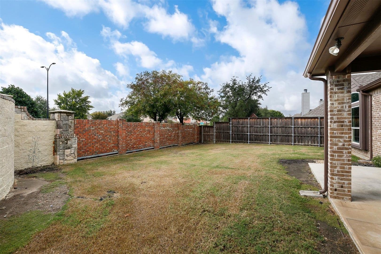 Frisco House: 1087 Sahallee Dr,
