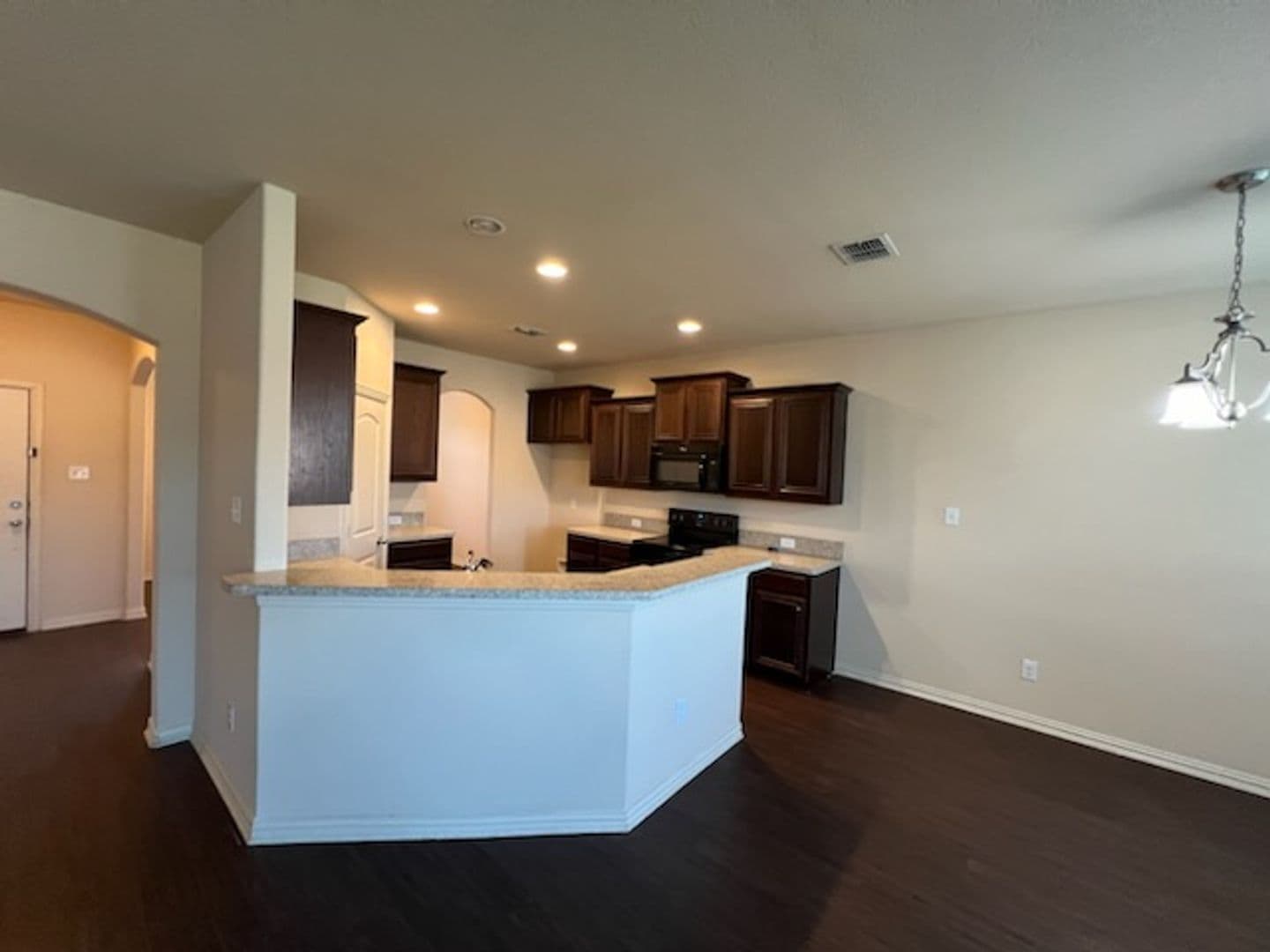 Forest Hill House: 3729 Caladium Ln,