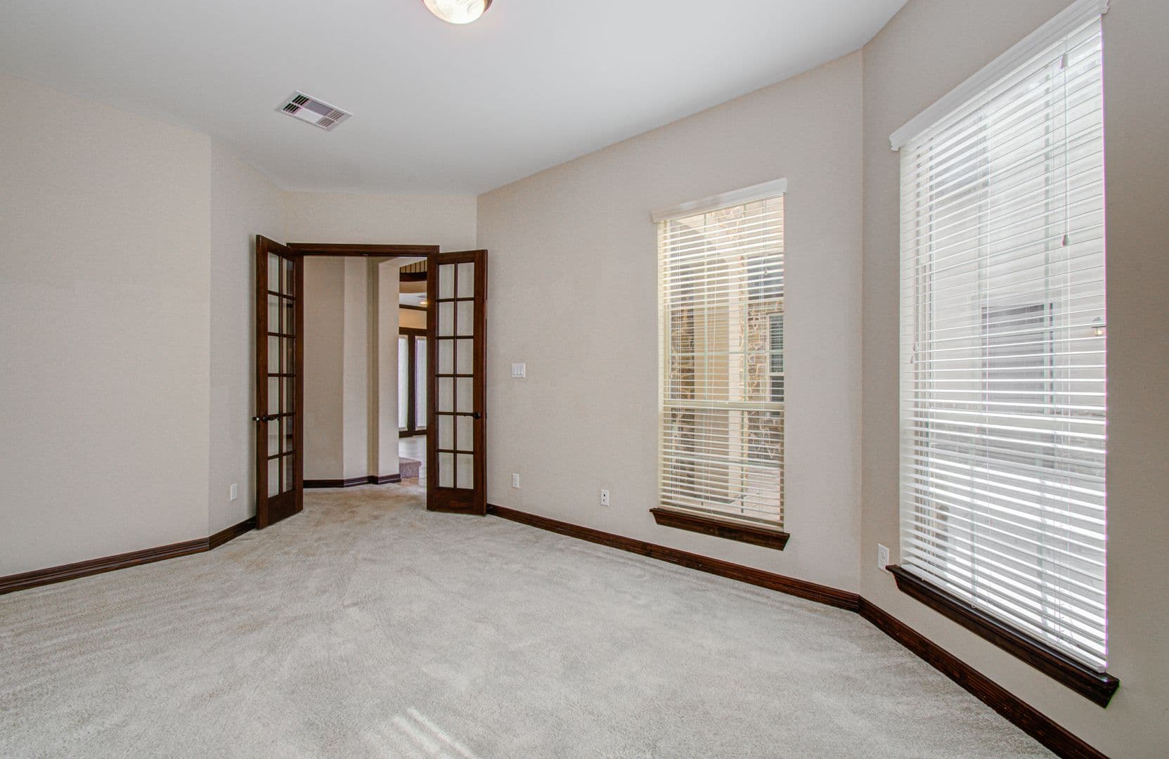 Sugarland House: 5711 Avon Landing Lane